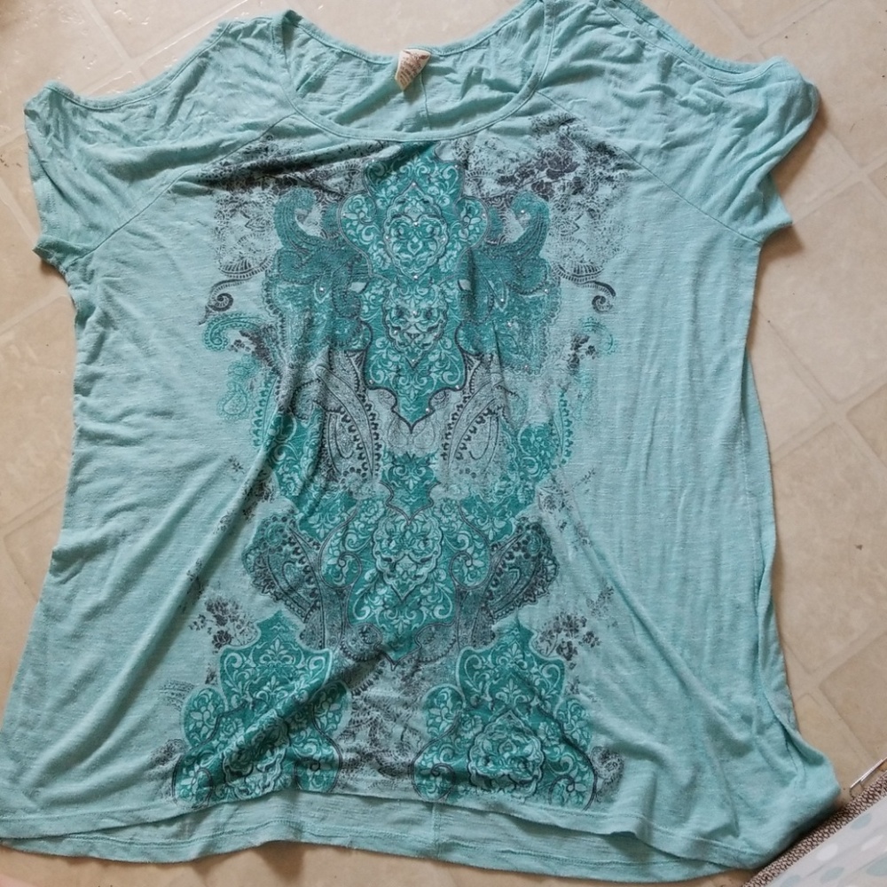 Womens cold shoulder top